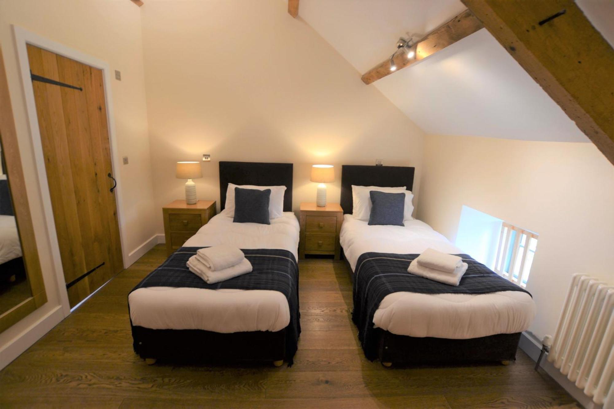 The Haybarn Cottage, Nefyn Bay เนฟิน ภายนอก รูปภาพ